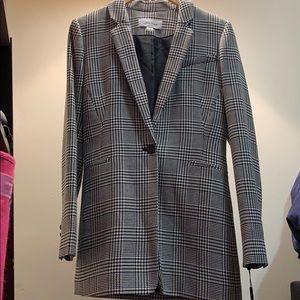 Brand new Calvin Klein Blazer. Super Fashion!